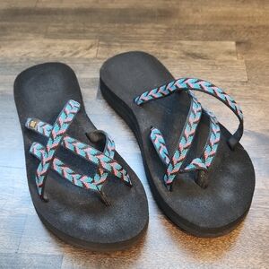 Teva Olowahu Multicolor Strappy Mush Sandals